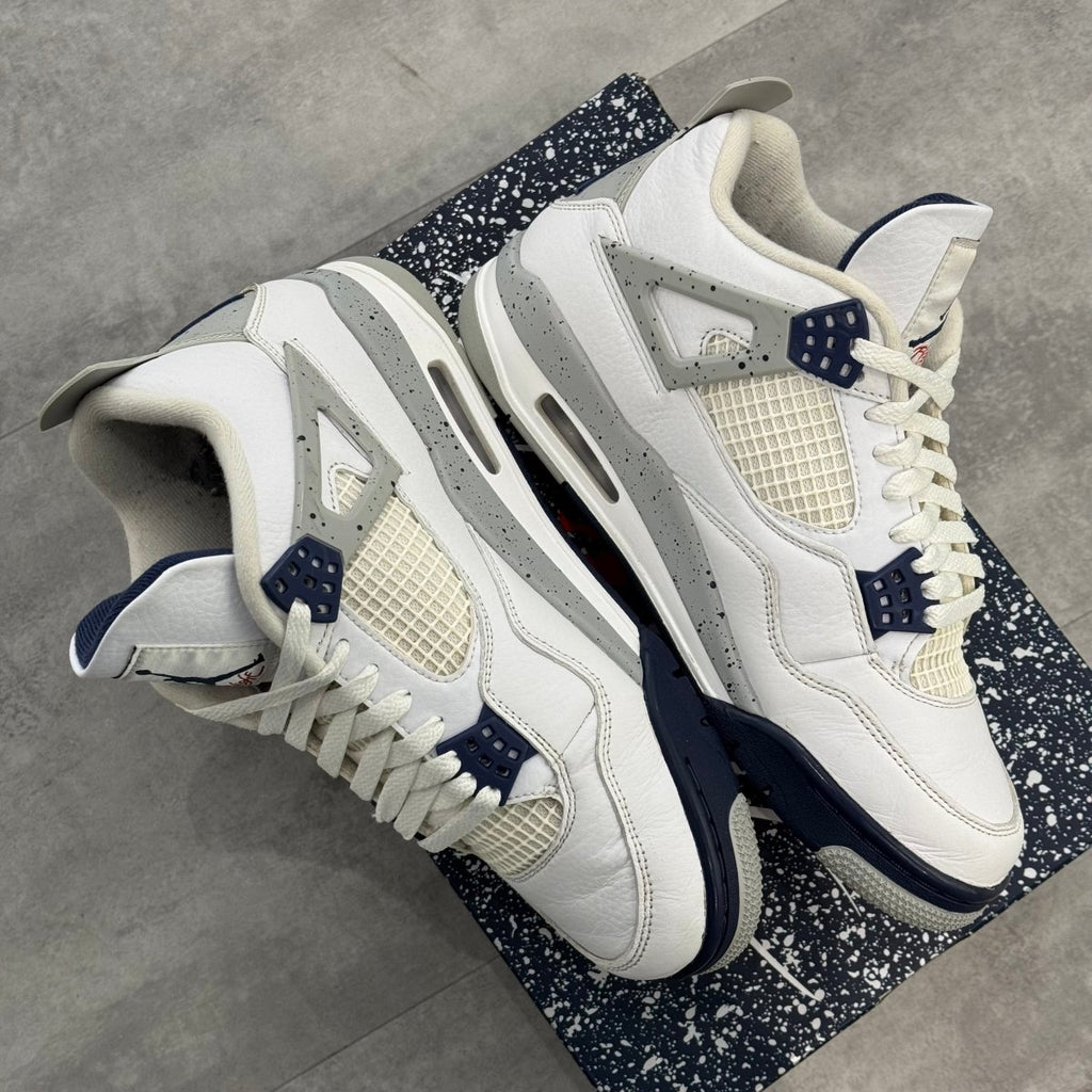 Air Jordan 4 Retro White Midnight Navy (42) - Usado  – sneaker autêntico da CollectKicks