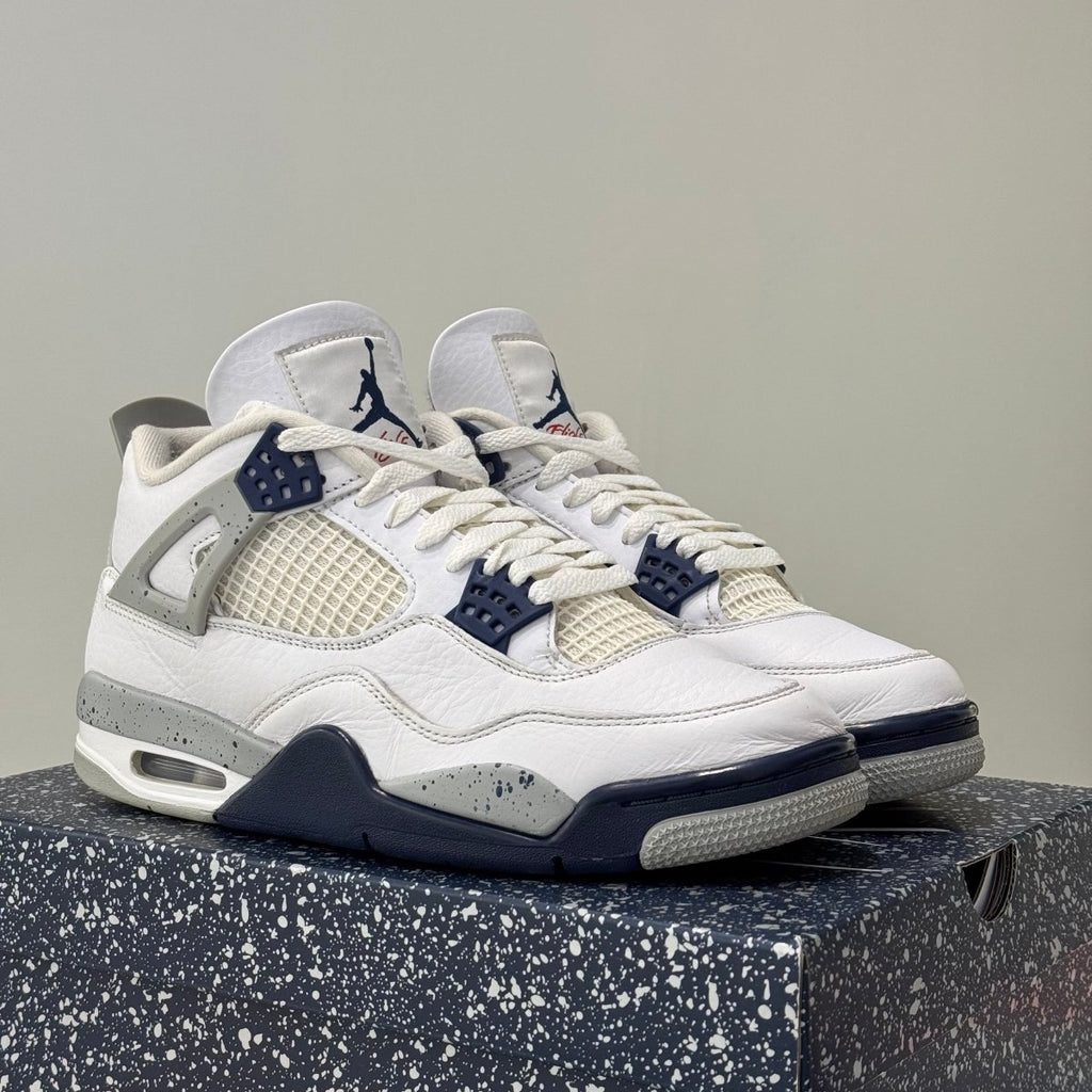 Air Jordan 4 Retro White Midnight Navy (42) - Usado  – sneaker autêntico da CollectKicks
