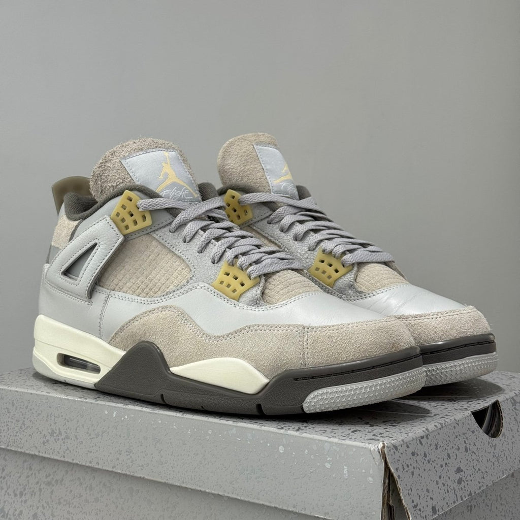 Air Jordan 4 SE Craft Photon Dust (45.5) - Usado  – sneaker autêntico da CollectKicks