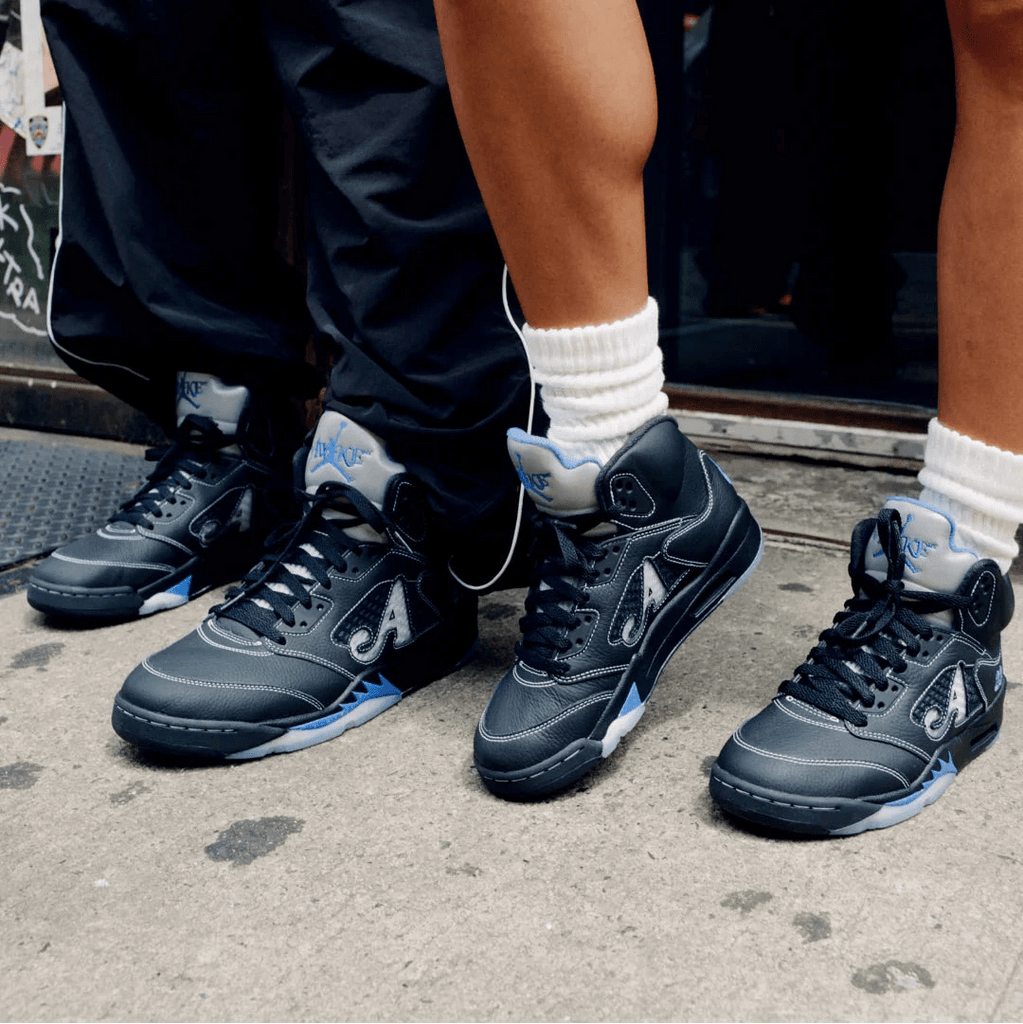 Air Jordan 5 Retro Awake NY Black DV4982-004 – sneaker autêntico da CollectKicks