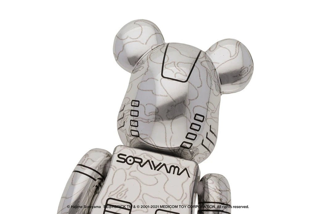 Bearbrick x BAPE x Hajime Sorayama Camo Shark 100% & 400% Set  – sneaker autêntico da CollectKicks