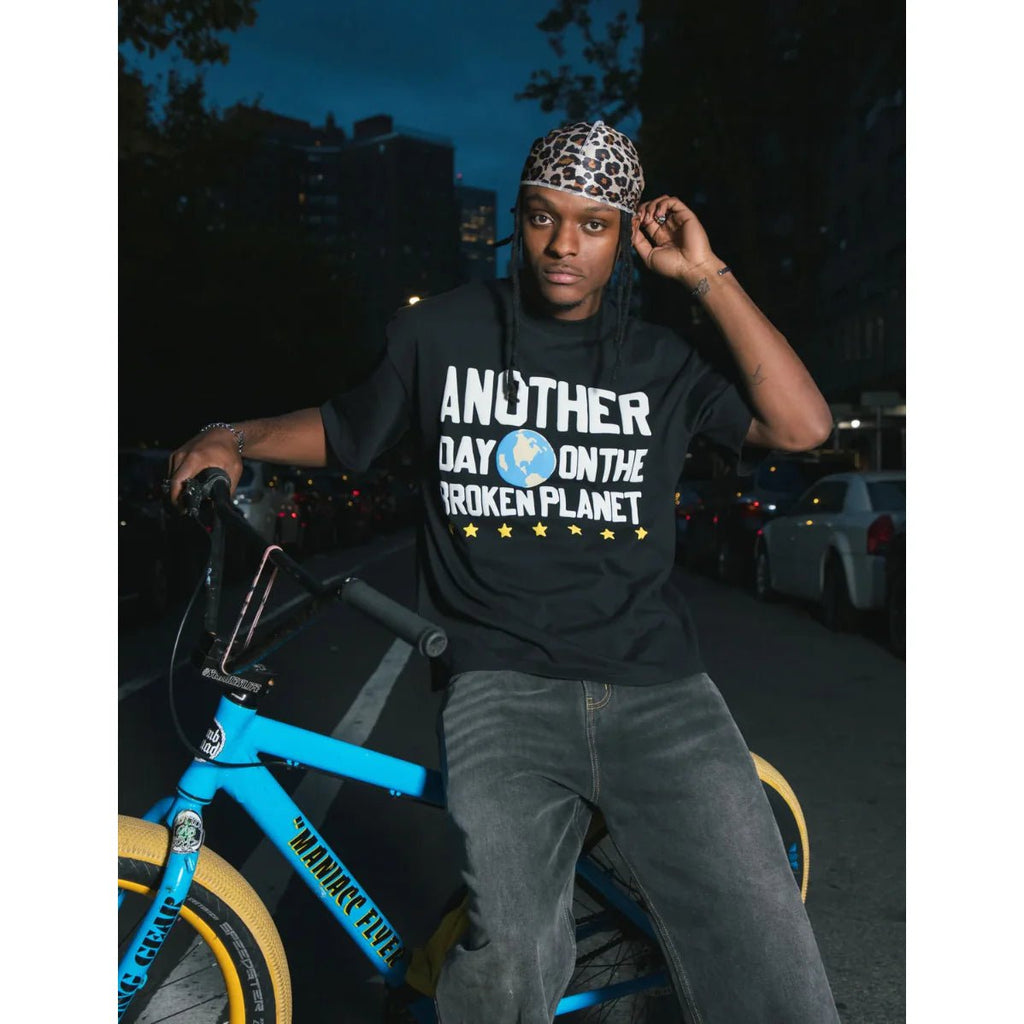 Broken Planet Another Day T-Shirt Midnight - Black  – sneaker autêntico da CollectKicks