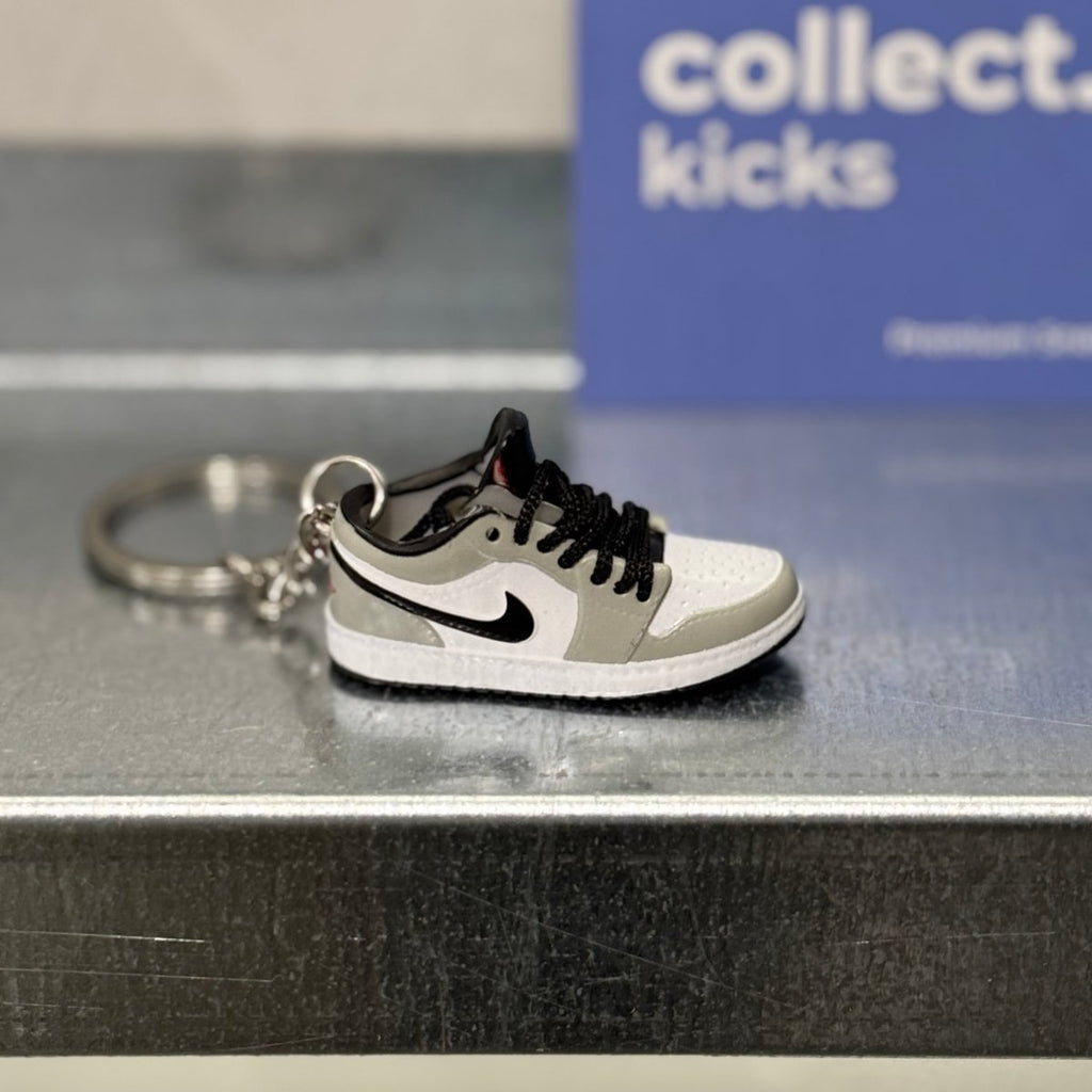 Keychain - Air Jordan 1 Low  – sneaker autêntico da CollectKicks