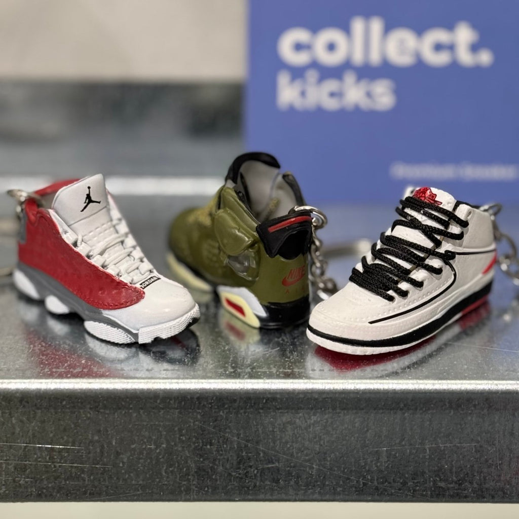 Keychain - Air Jordan 2, 6, 7, 8, 12, 13  – sneaker autêntico da CollectKicks