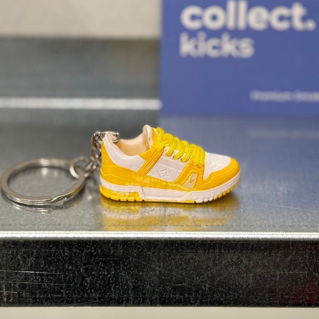 Keychain - LV Trainer Monogram  – sneaker autêntico da CollectKicks