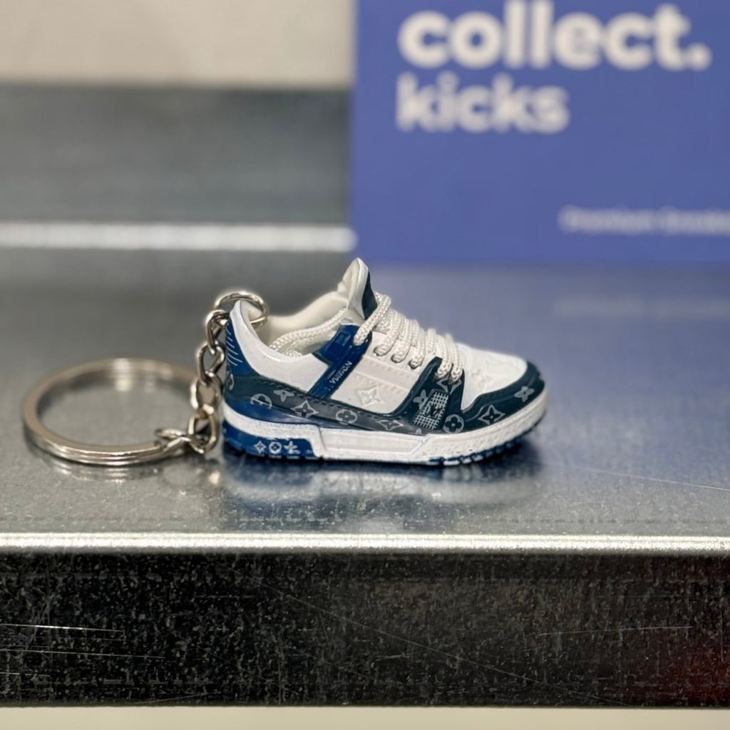 Keychain - LV Trainer Monogram  – sneaker autêntico da CollectKicks