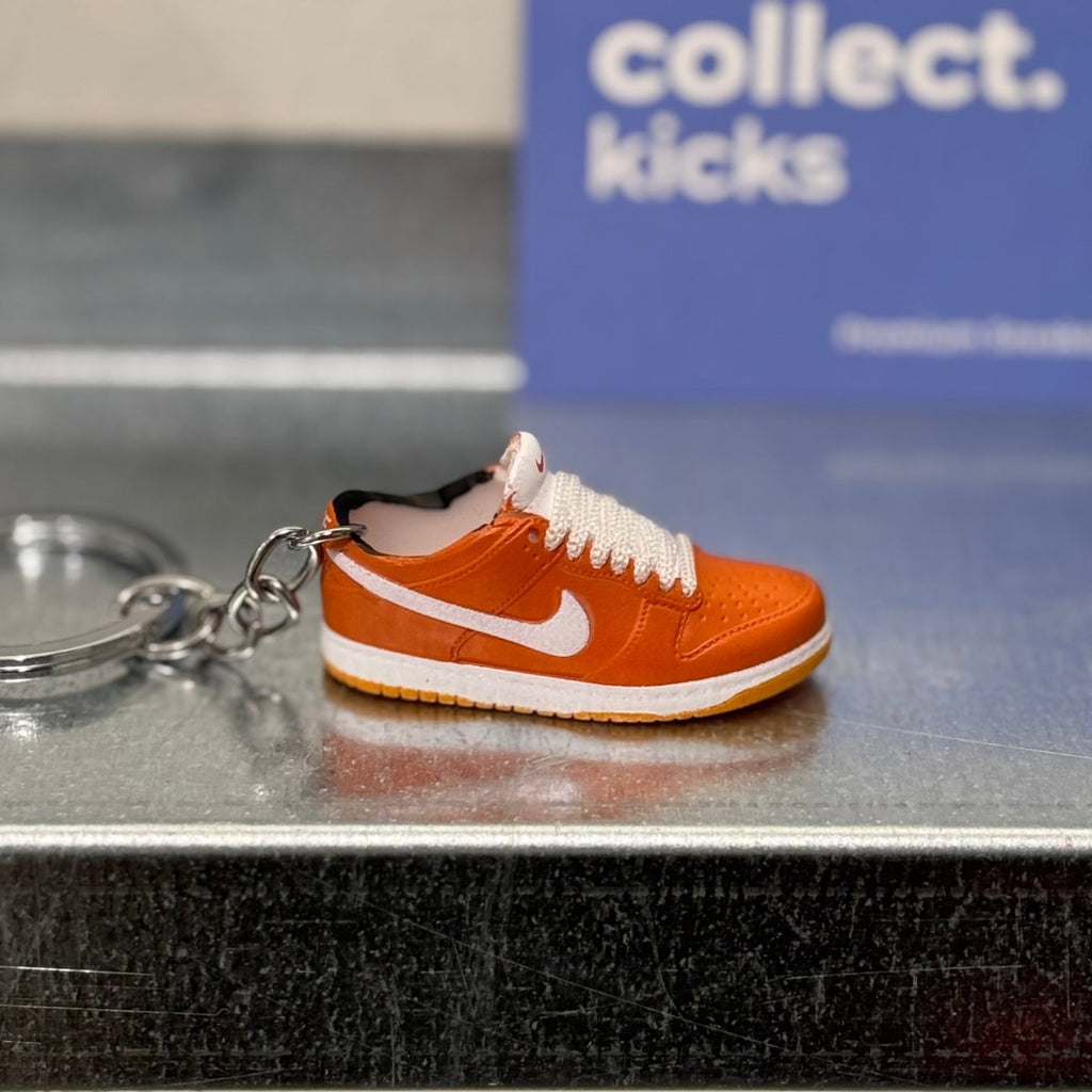 Keychain - Nike SB Dunk  – sneaker autêntico da CollectKicks
