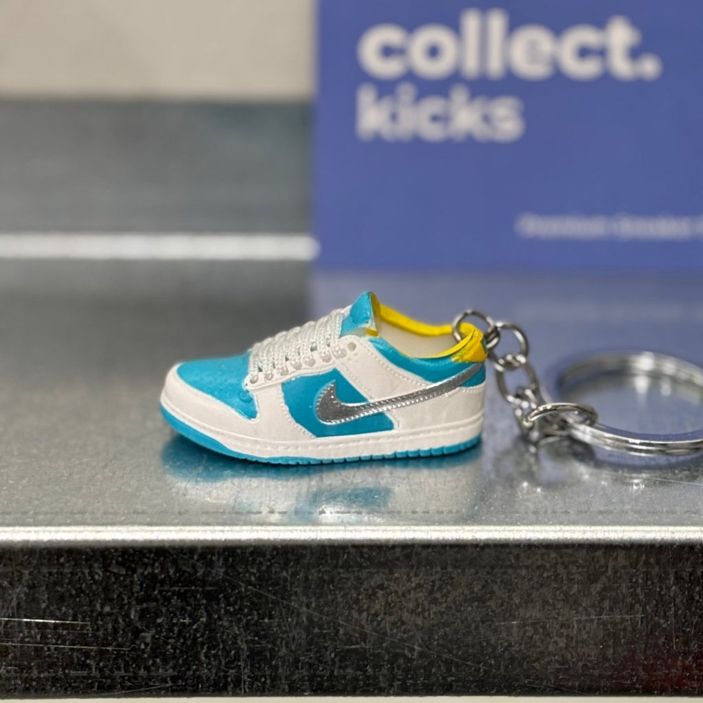Keychain - Nike SB Dunk  – sneaker autêntico da CollectKicks