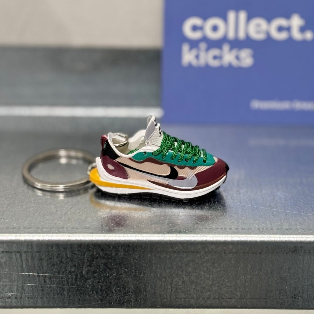 Keychain - Nike x sacai  – sneaker autêntico da CollectKicks
