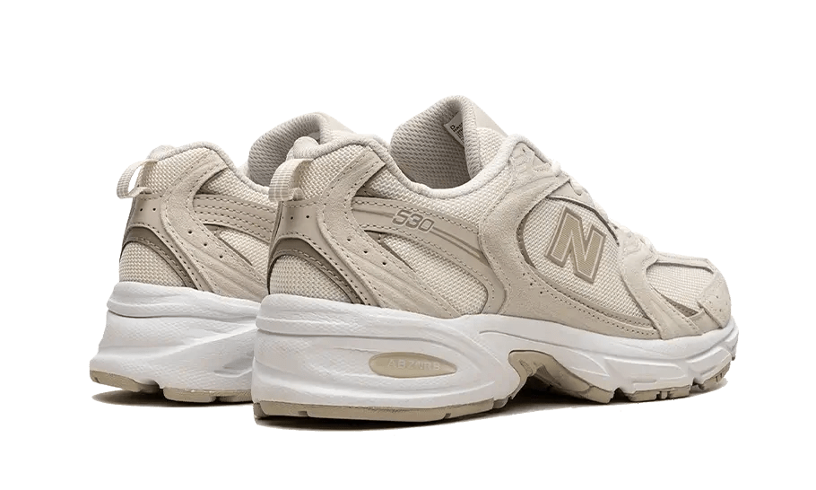 New Balance 530 Sea Salt Moonbeam MR530OW – sneaker autêntico da CollectKicks