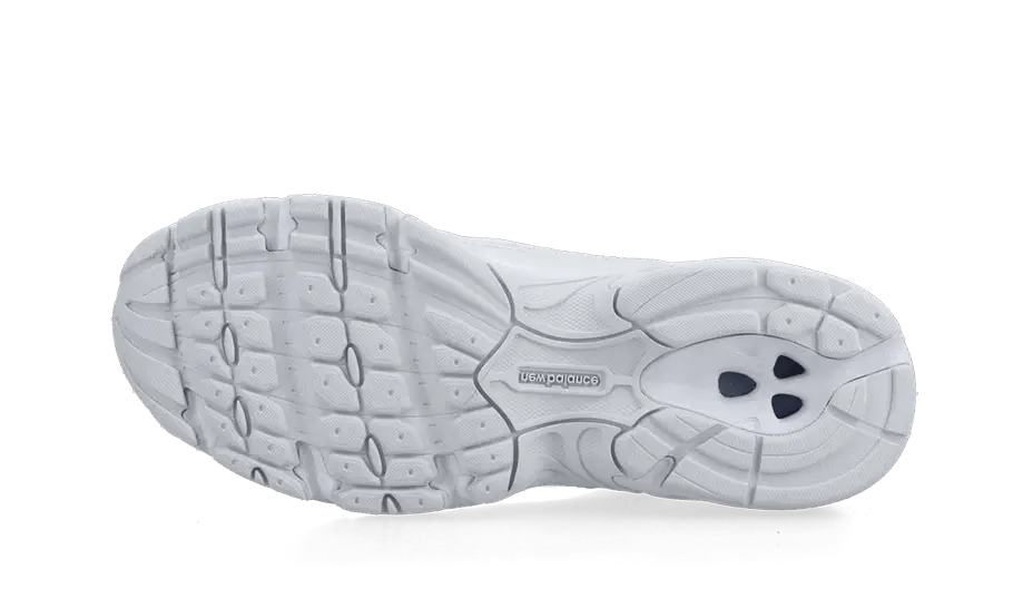 New Balance 530 Triple White MR530PA – sneaker autêntico da CollectKicks