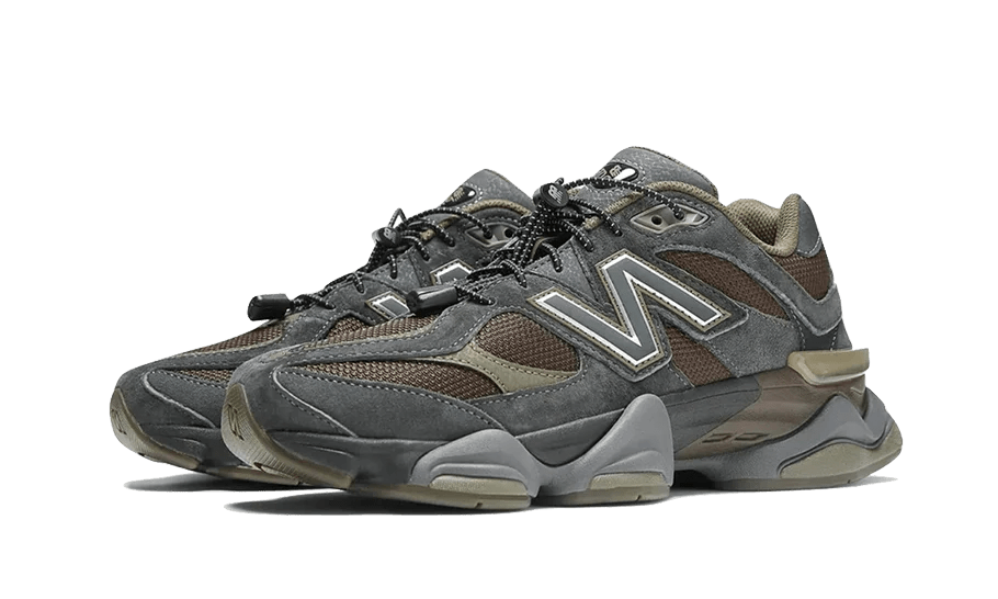 New Balance 9060 Blacktop Dark Moss  – sneaker autêntico da CollectKicks