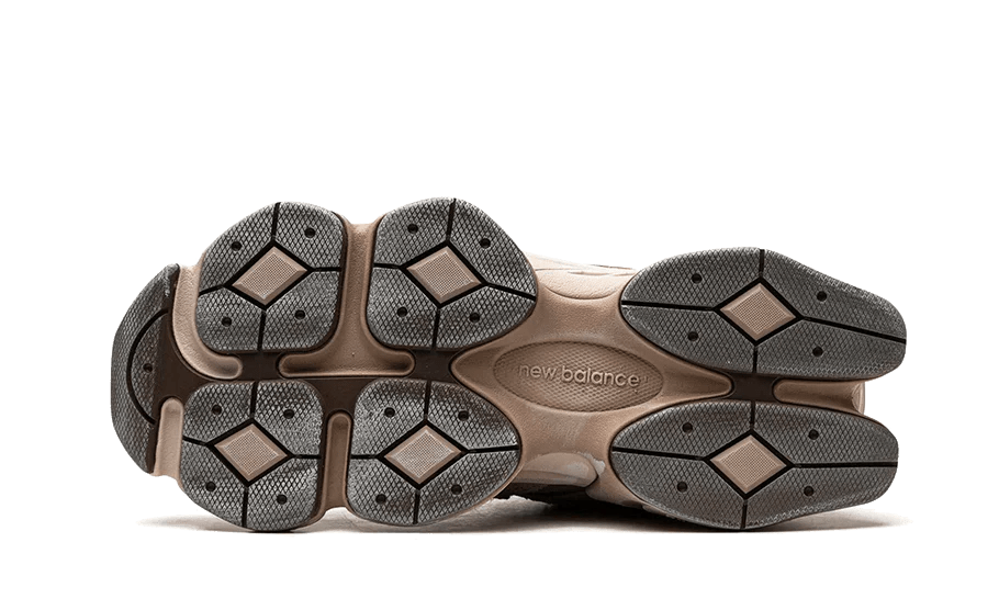 New Balance 9060 Mushroom  – sneaker autêntico da CollectKicks