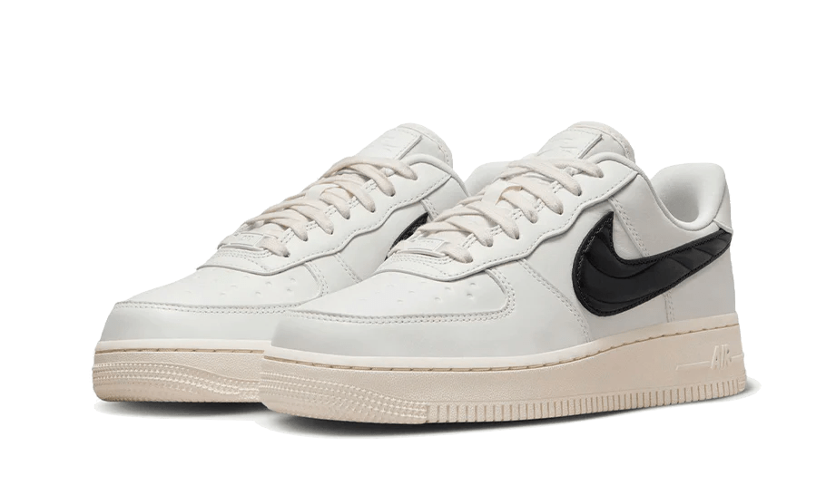 Nike Air Force 1 '07 Quilted Swoosh Phantom Black  – sneaker autêntico da CollectKicks
