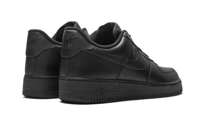 Nike Air Force 1 Low '07 Black  – sneaker autêntico da CollectKicks