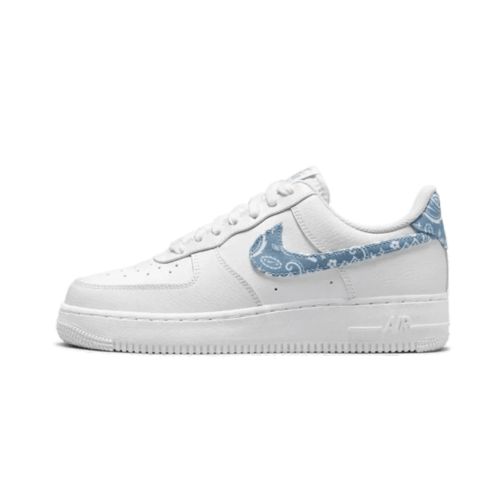 Nike Air Force 1 Low '07 Essential White Worn Blue Paisley  – sneaker autêntico da CollectKicks