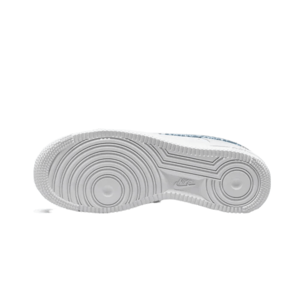 Nike Air Force 1 Low '07 Essential White Worn Blue Paisley  – sneaker autêntico da CollectKicks