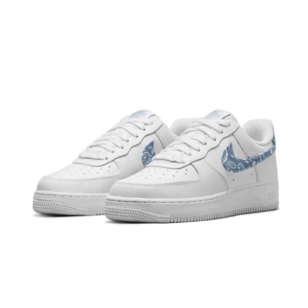 Nike Air Force 1 Low '07 Essential White Worn Blue Paisley  – sneaker autêntico da CollectKicks