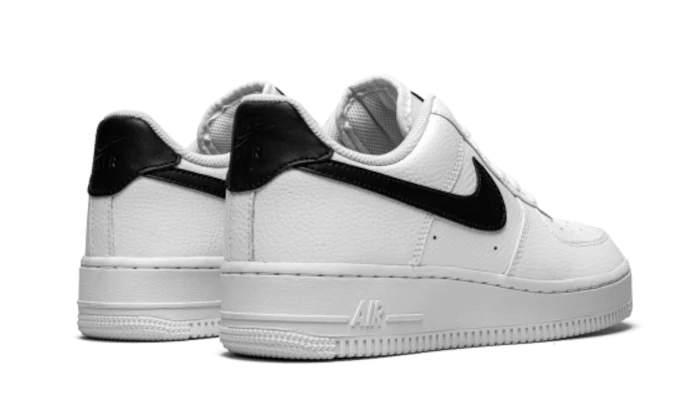 Nike Air Force 1 Low '07 White Black  – sneaker autêntico da CollectKicks