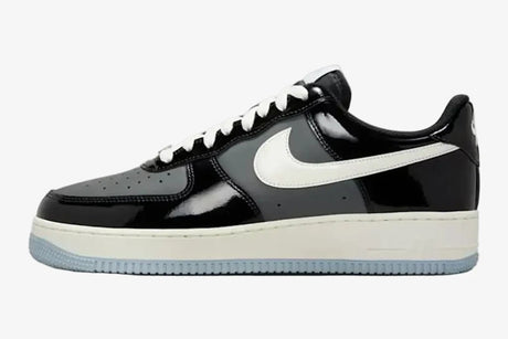 Nike Air Force 1 Low Black Iron Grey Patent  – sneaker autêntico da CollectKicks