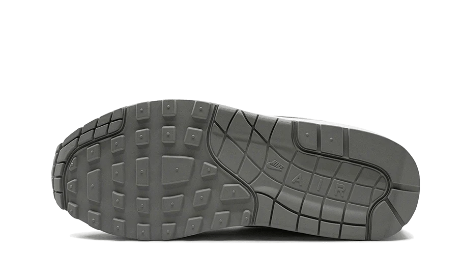 Nike Air Max 1 '87 LX Light Smoke Grey  – sneaker autêntico da CollectKicks