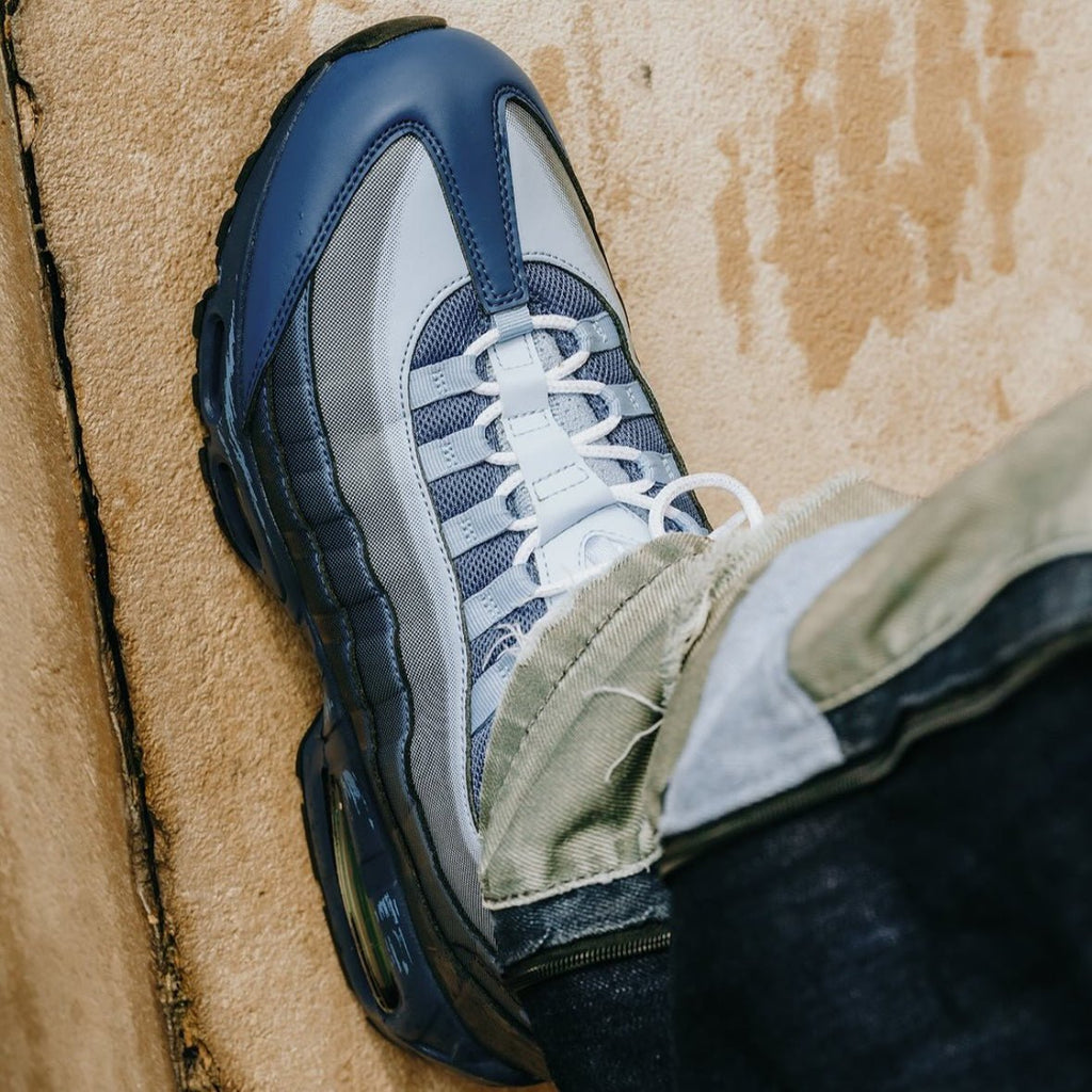 Nike Air Max 95 QS YGO II7404-400 – sneaker autêntico da CollectKicks