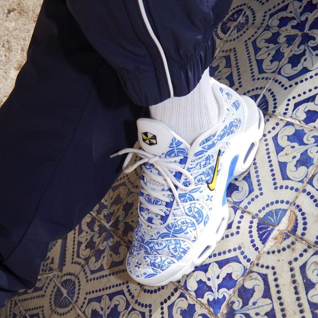 Nike Air Max TN Plus Lisboa IM5982-100 – sneaker autêntico da CollectKicks