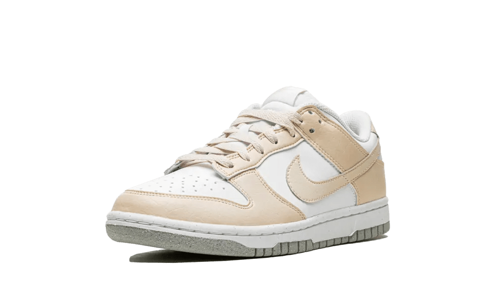 Nike Dunk Low Next Nature White Light Orewood Brown  – sneaker autêntico da CollectKicks