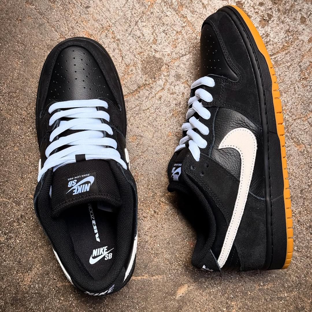 nike sb dunk black white gum