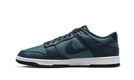 Nike Dunk Low Retro Armory Navy  – sneaker autêntico da CollectKicks