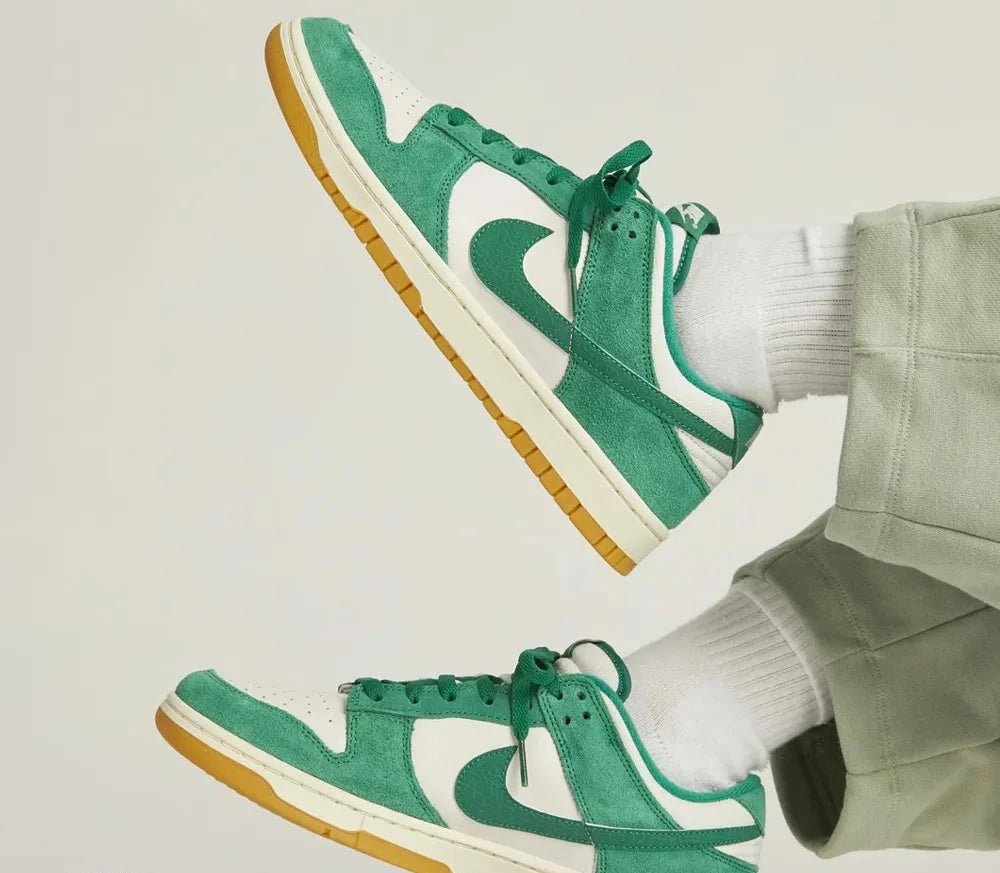 Nike Dunk Low SE Malachite  – sneaker autêntico da CollectKicks