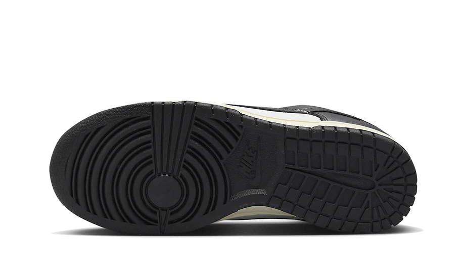 Nike Dunk Low Vintage Panda  – sneaker autêntico da CollectKicks