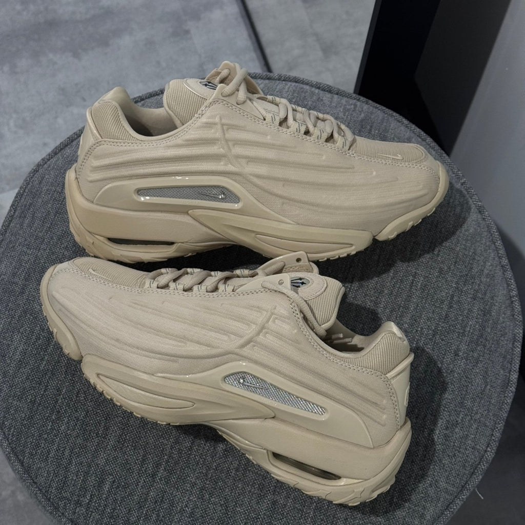 Nike Hot Step 2 Drake NOCTA Rattan  – sneaker autêntico da CollectKicks