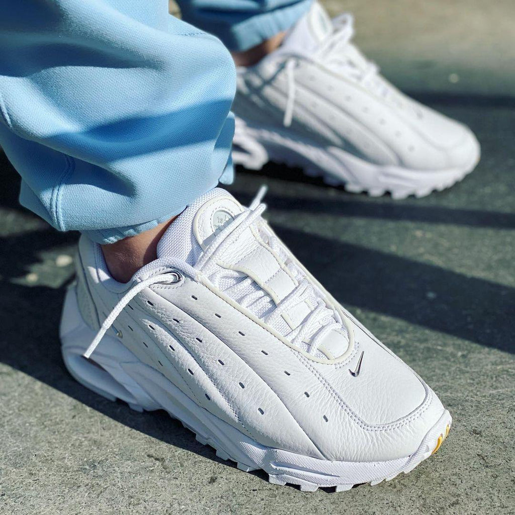 Nike Hot Step Air Terra Drake NOCTA White  – sneaker autêntico da CollectKicks