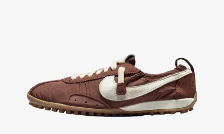 Nike Moon Shoe SP Jacquemus Fauna Brown  – sneaker autêntico da CollectKicks