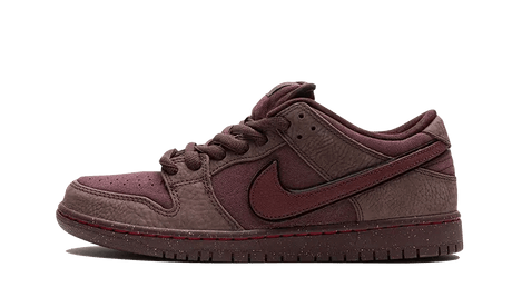 Nike SB Dunk Low City Of Love Burgundy Crush  – sneaker autêntico da CollectKicks