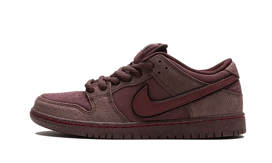 Nike SB Dunk Low City Of Love Burgundy Crush  – sneaker autêntico da CollectKicks