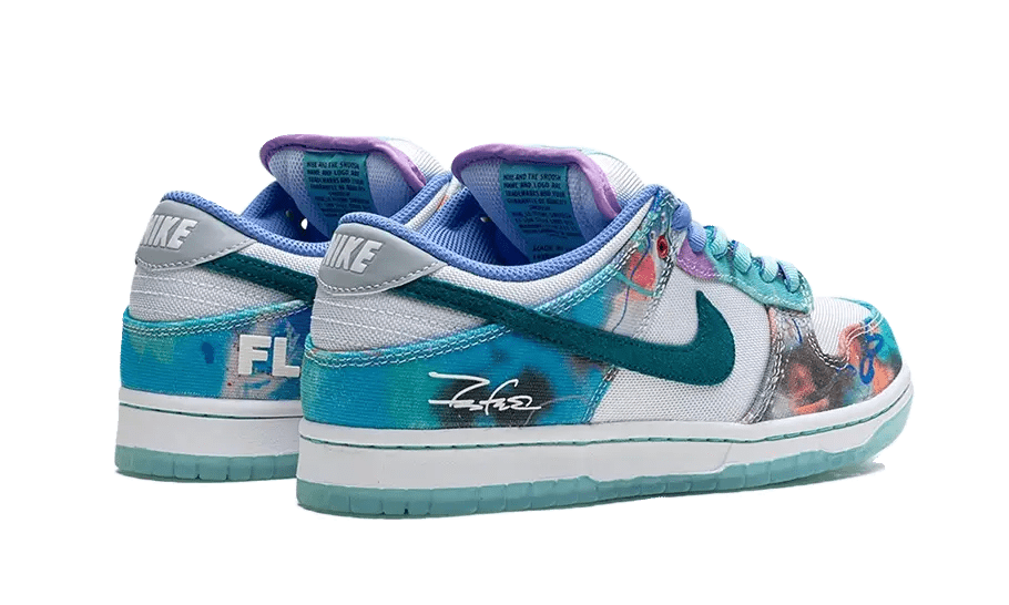 Nike SB Dunk Low Futura Laboratories Bleached Aqua  – sneaker autêntico da CollectKicks