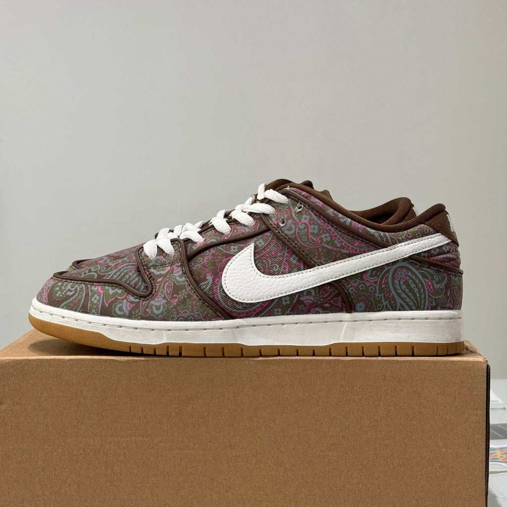 Nike SB Dunk Low Pro Paisley Brown (45.5) - Usado  – sneaker autêntico da CollectKicks