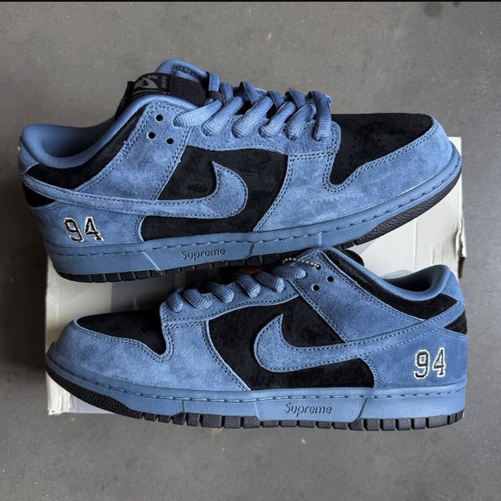 Nike SB Dunk Low Supreme 94 Ocean Fog  – sneaker autêntico da CollectKicks