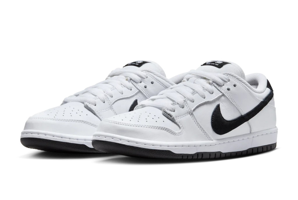 Nike SB Dunk Low White Black  – sneaker autêntico da CollectKicks