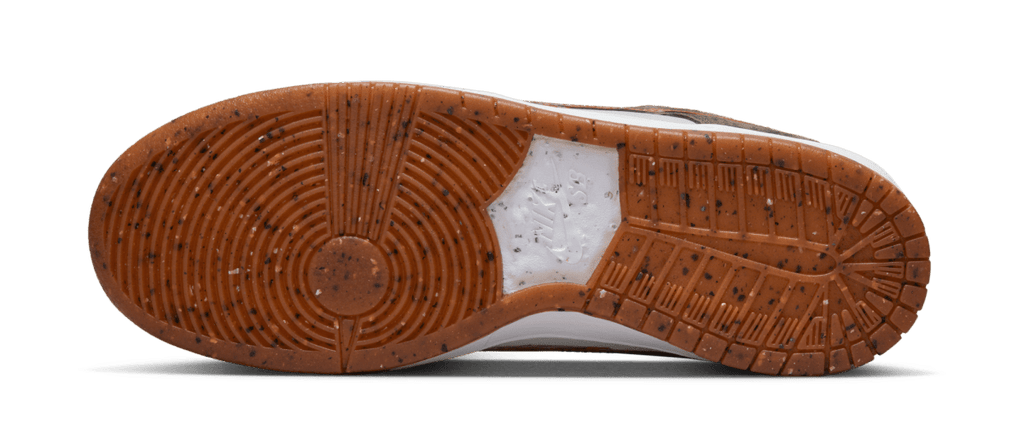 Nike SB Dunk Low x Crushed Skate Shop  – sneaker autêntico da CollectKicks