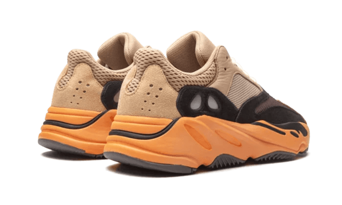 Yeezy Boost 700 Enflame Amber  – sneaker autêntico da CollectKicks