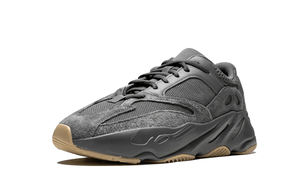 Yeezy Boost 700 V1 Utility Black  – sneaker autêntico da CollectKicks
