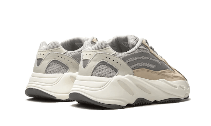 Yeezy Boost 700 V2 Cream  – sneaker autêntico da CollectKicks