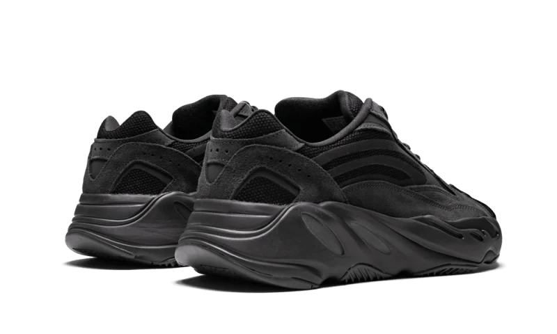 Yeezy Boost 700 V2 Vanta  – sneaker autêntico da CollectKicks