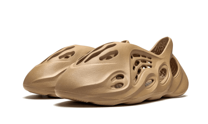 Yeezy Foam RNNR Ochre  – sneaker autêntico da CollectKicks
